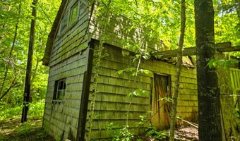 150 Spur Rd, Bloomfield, VT 05905