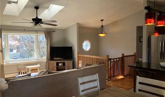 70 Mohawk St, Cumberland, RI 02864