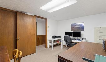 1300 N BAY RIDGE Rd, Appleton, WI 54915