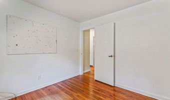 8 Greenwood Pl, Middletown, NJ 07748