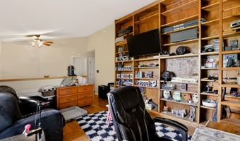 7102 Harness Lakes Dr, Indianapolis, IN 46217