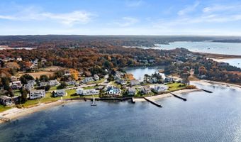 35 Benedict Rd, Bourne, MA 02532