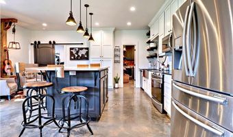13330 S Hendrix Rd, Bentonville, AR 72713