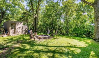 19541 515th Ave, Ames, IA 50014