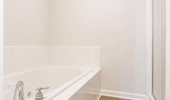 372 Brookside Dr, Algood, TN 38506