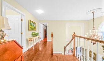 8 Hemingway Dr, Alexandria Twp., NJ 08848