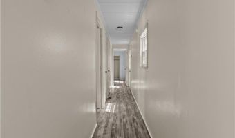 92 Bayview Pkwy, Middletown, RI 02842