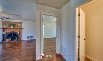 27 Longhorn Dr, Cody, WY 82414