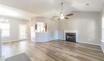 2716 Lake Park Rdg, Acworth, GA 30101