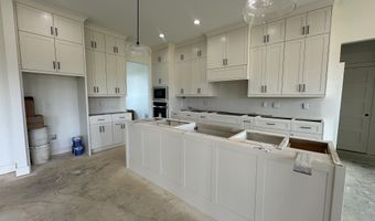 6126 Majestic Waters Dr, Alexander, AR 72002