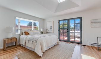 207 Kingsbury Dr, Aptos, CA 95003