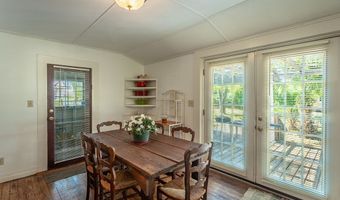 100 14th St, Apalachicola, FL 32320