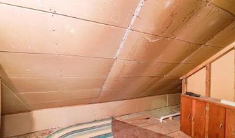 17 Main St, Albion, ME 04910