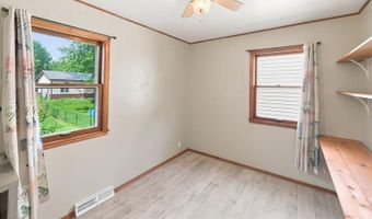 912 S 3rd Ave, Albert Lea, MN 56007