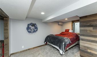 1000 17th St SW, Austin, MN 55912