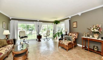1910 Ivy Dr, Anderson, IN 46011