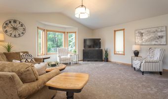 1316 Armstrong Rd NW, Alexandria, MN 56308