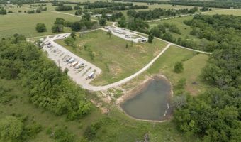 112 E Dade 22, Arcola, MO 65603