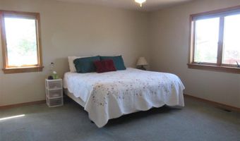 138 Buena Vista Ave, Cody, WY 82414