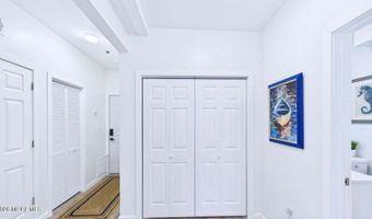 4 N Brighton Ave, Atlantic City, NJ 08401
