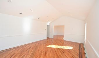 7 Kile Ct, Airmont, NY 10952
