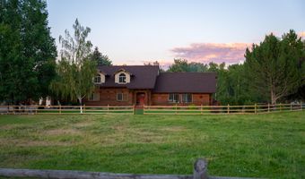 400 Lagoon Ln, Challis, ID 83226