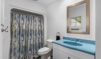 19 Cassandra Ln, North Kingstown, RI 02852