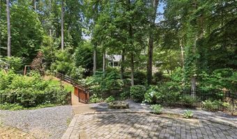 355 Chelsey Ct, Alpharetta, GA 30004