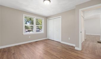 29 Pepper Bush Trl, Narragansett, RI 02874