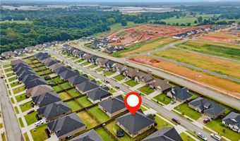 5912 SW Gentle Winds Ave, Bentonville, AR 72713