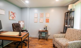 875 Hammond St, Bangor, ME 04401