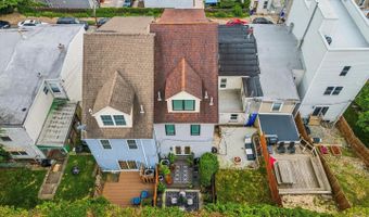 3925 DEXTER St, Philadelphia, PA 19128