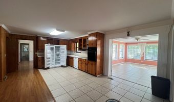 450 Meadows Rd, Ashford, AL 36312