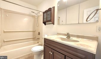 5 GLENWOOD Dr, Dover, DE 19904
