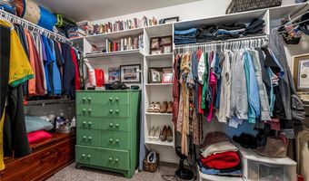 4002 SW Flatrock Cv, Bentonville, AR 72713