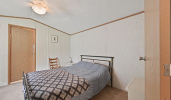 42 Sparrow Dr, Augusta, ME 04330