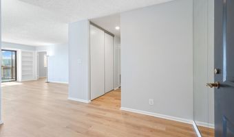 5904 MOUNT EAGLE Dr 818, Alexandria, VA 22303