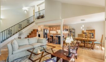 3040 NW Clubhouse Dr, Bend, OR 97703