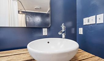 7944 Comite Acres Dr, Baker, LA 70714