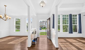 24823 BARRINGTON GROVE Ct, Aldie, VA 20105