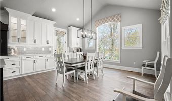 131 Woodford Dr, Adams Twp., PA 16033