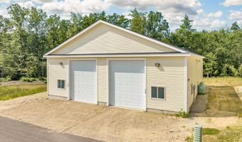 129 Isinglass Cir, Barrington, NH 03825