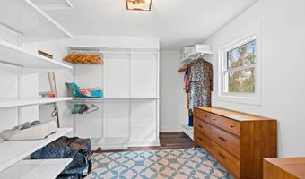 9817 FERNWOOD Rd, Bethesda, MD 20817