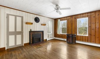 218 Breezy Hill Rd, Barton, VT 05822