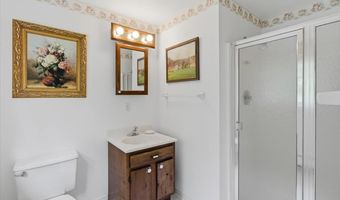 193 Finley Dr, Bennington, VT 05201