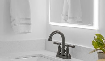 3690 E CANYON Way, Chandler, AZ 85249