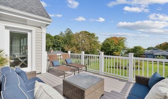 239 A Foreside Rd, Falmouth, ME 04105
