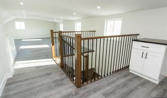 17 Warren Street 2, Bergenfield, NJ 07621