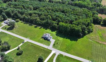 106 Flower Dr, Albion, IL 62806
