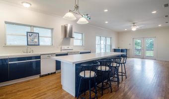 126 Miramar Ave, Biloxi, MS 39530